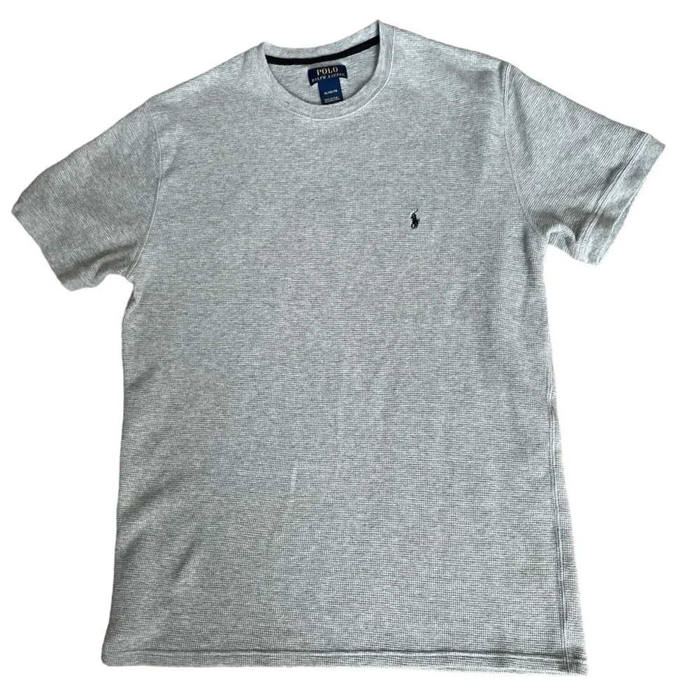 Men’s Polo Ralph Lauren shirt. Size XL. Great preloved condition.